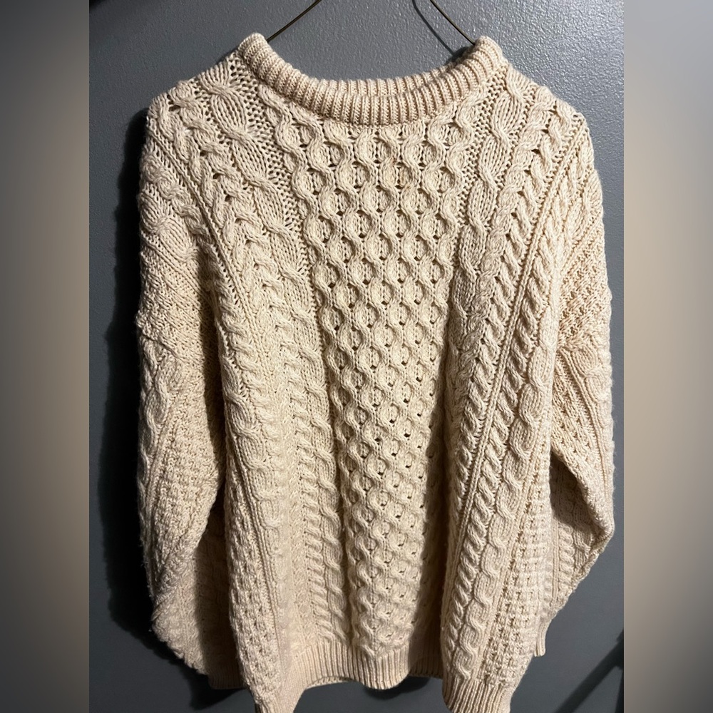 Carriag Donn Irish Wool Cable Knit Sweater